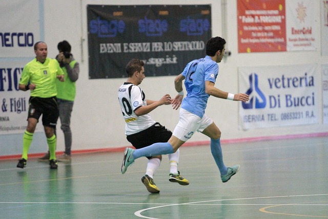 不仅是对詹 不仅是对詹